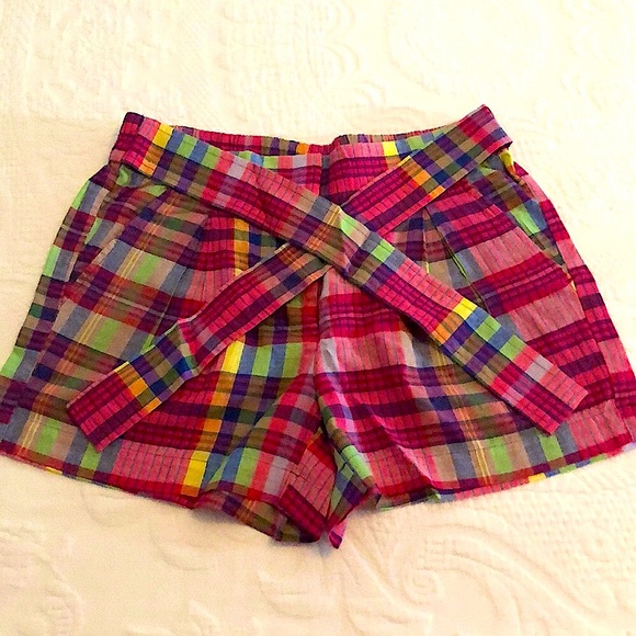 J-Crew multicolor plaid shorts with tie. - Picture 4 of 13